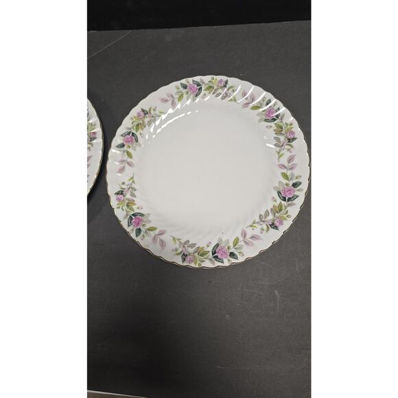 Creative Fine China 2345 Japan Rose Floral Gold Rim Scalloped Plates Set of 2 - Picture 3 of 7